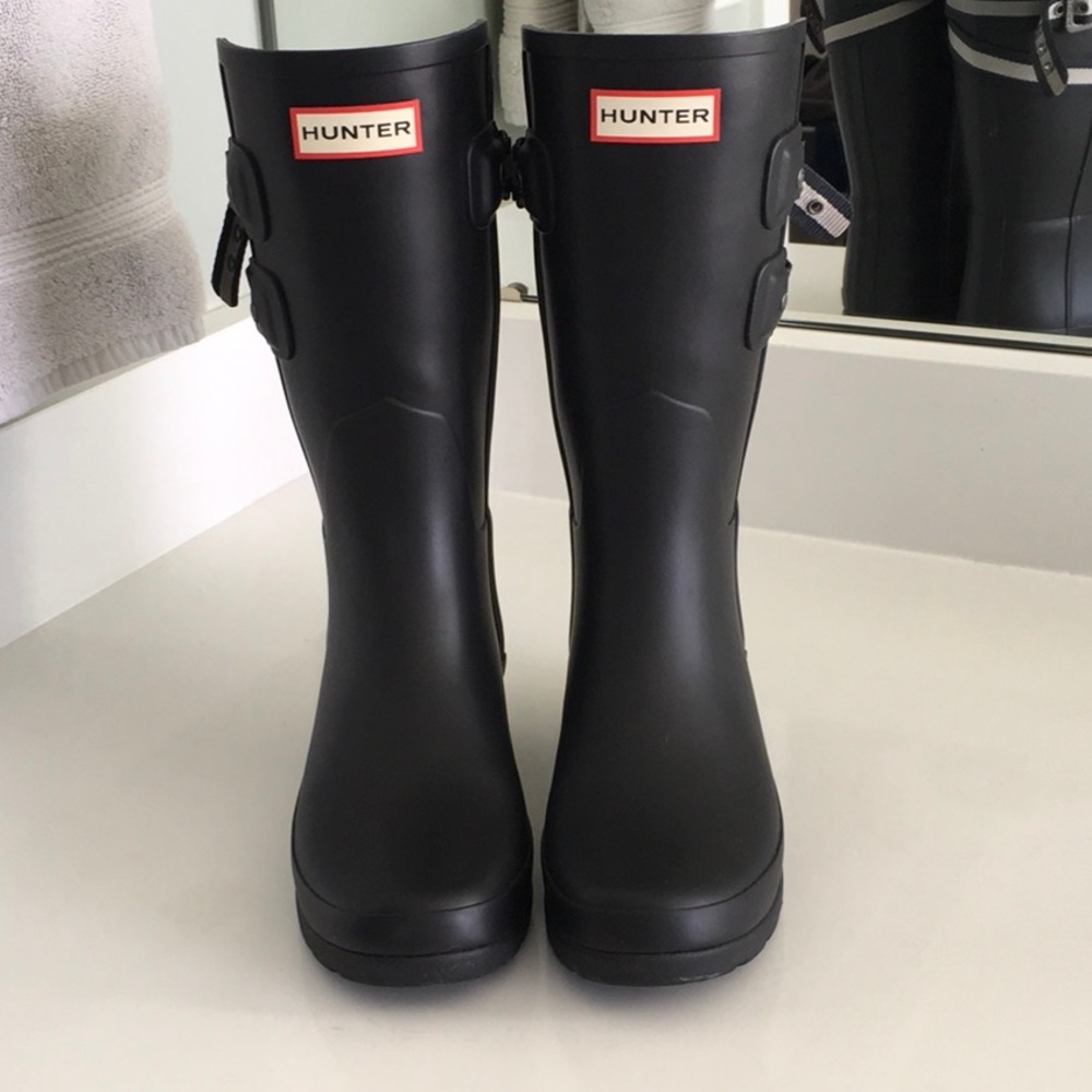 Hunter original refined short rain boot.